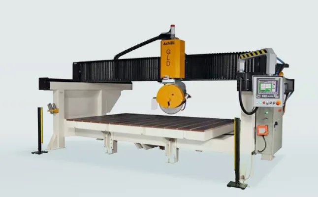 Débiteuse GLD-TS — scie sur table automatisée 4 axes, coupe 3 500 mm