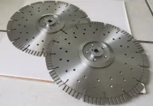 POUR CUT AND BREAK