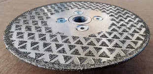 Disque diamant pour scier et poncer la pierre